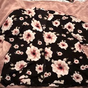 Boutique Floral Kimono